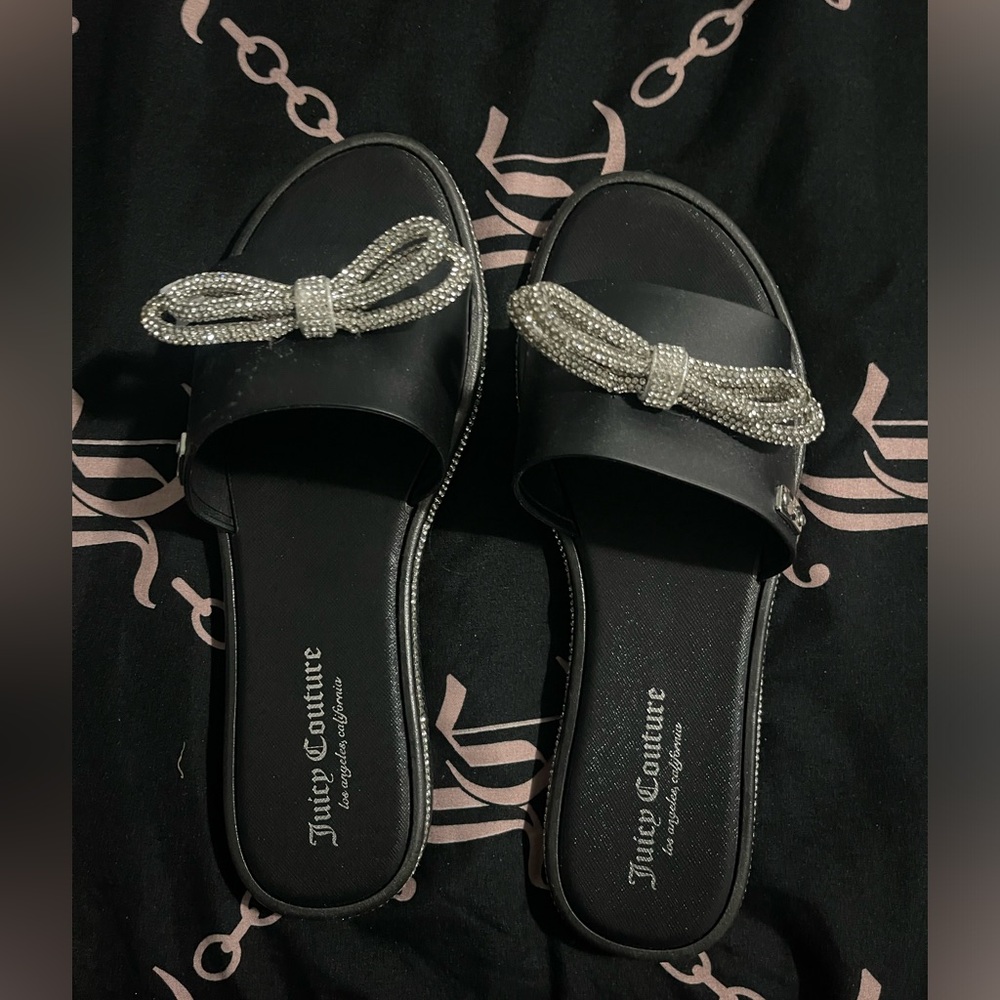 TODAY ONLY!! $10!! LIKE NEW Juicy Couture Sandals